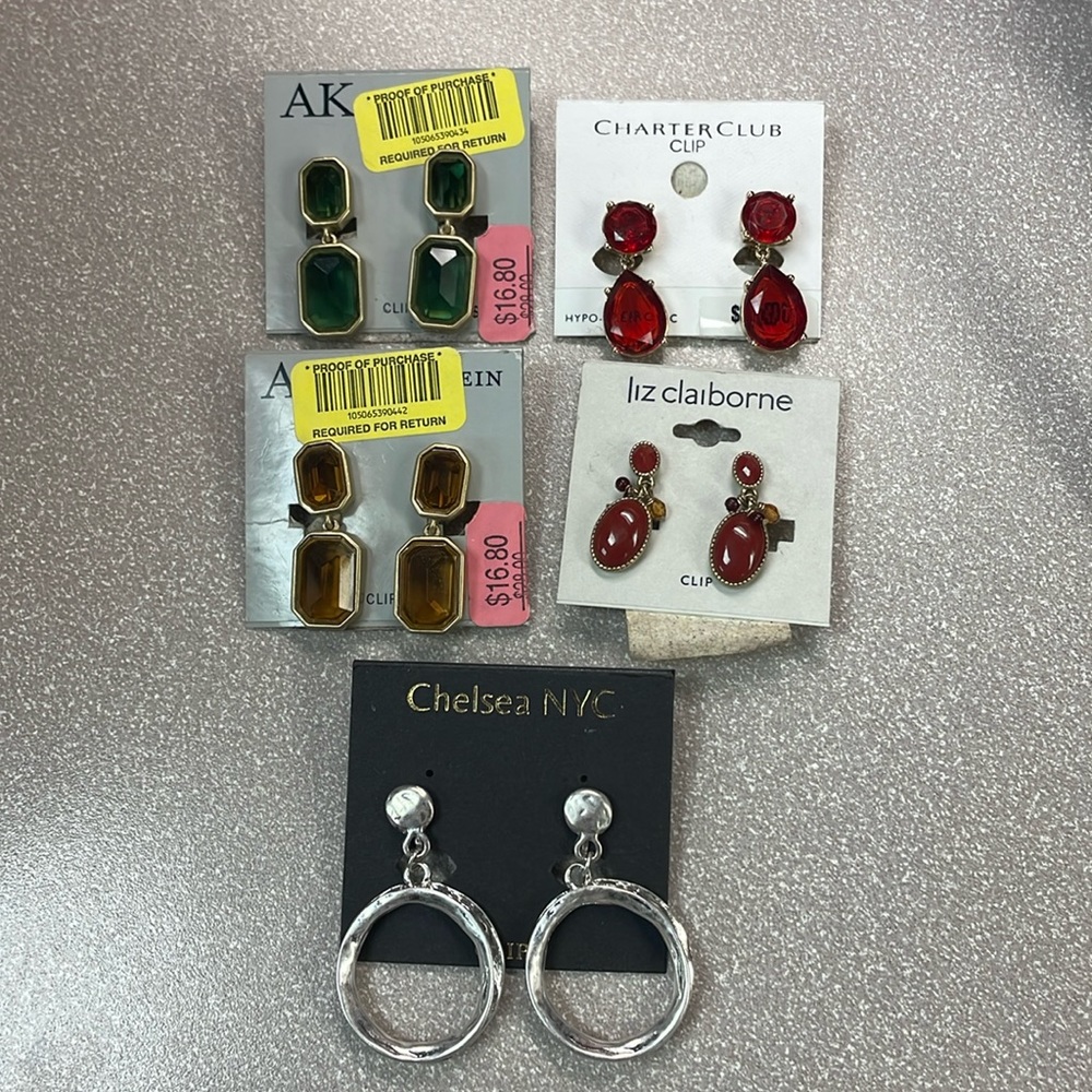 NWT 5 pairs of clip on earrings costume jewelry. Anne Klein, Charter Club